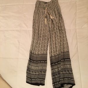 Flowy patterned pants