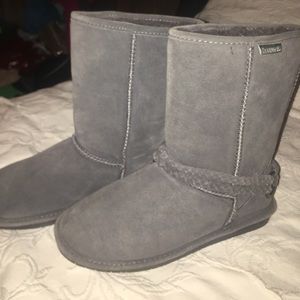 Women's grey bear paw boots!!