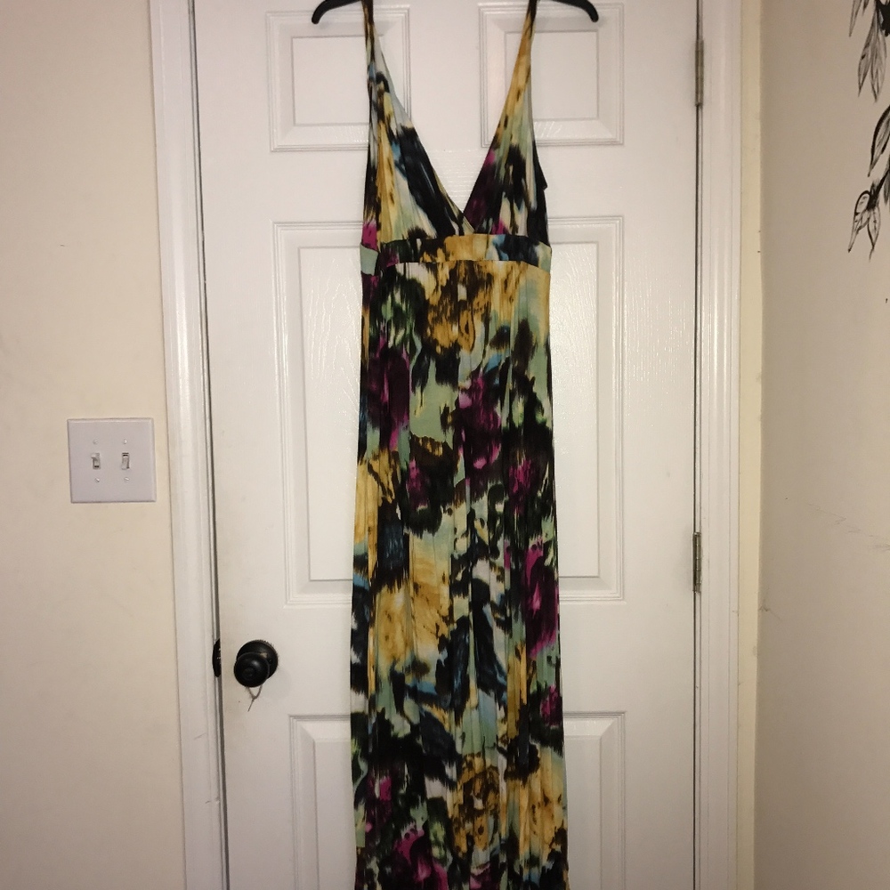 Watercolor Deep V backless maxi dress
