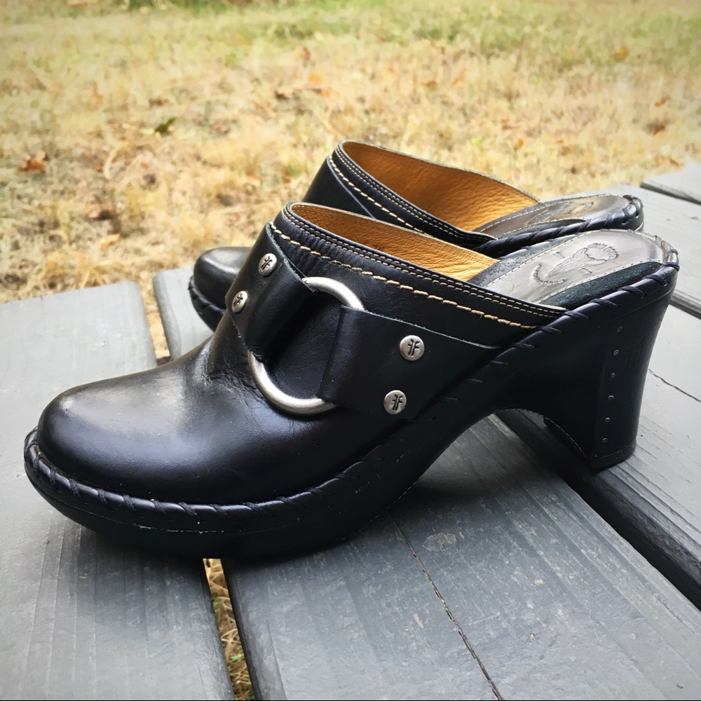 FRYE Charlotte ring clogs