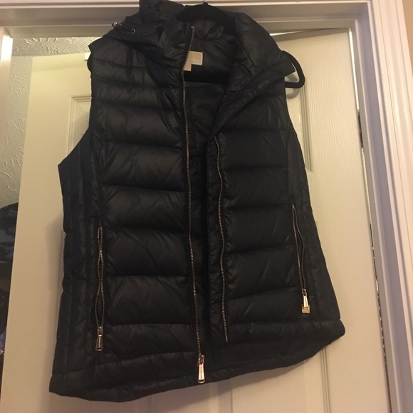 Michael Kors Jackets & Blazers - Michael Kors puffy black vest size M