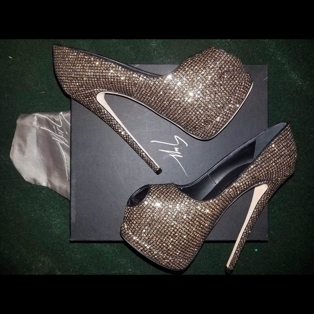 Giuseppe Zanotti Sharon Glittery Peep Toe Pumps