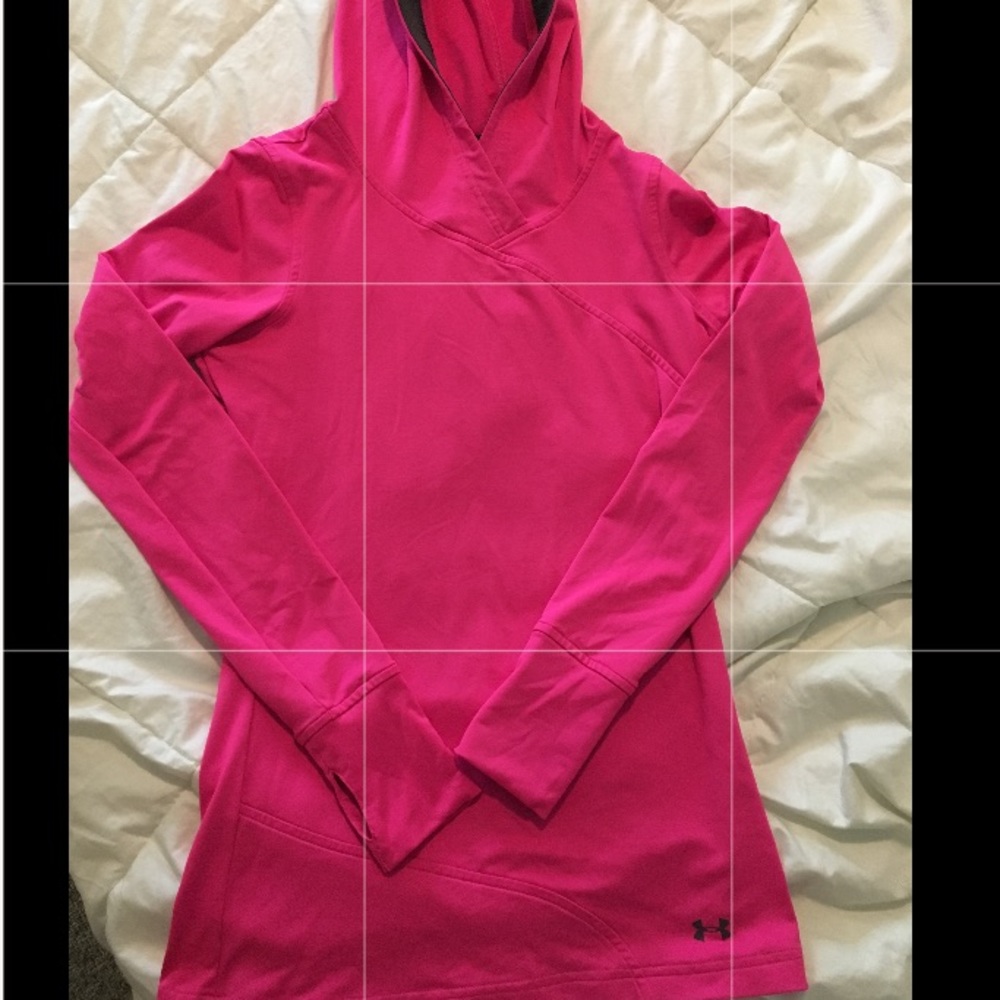 NWOT under armour long sleeve 💕