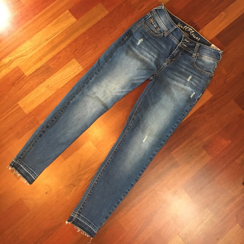 NWT - Raw edge denim