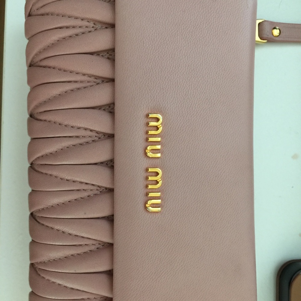 MiuMiu wallet