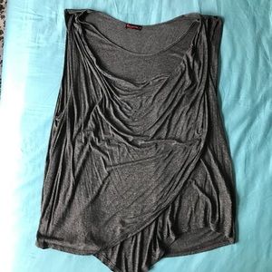 Charcoal gray drake tank