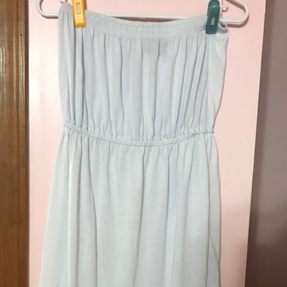 White strapless dress
