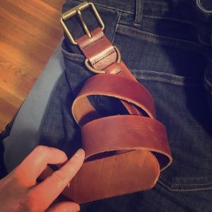 GAP leather belt fits 4-6 size waist
