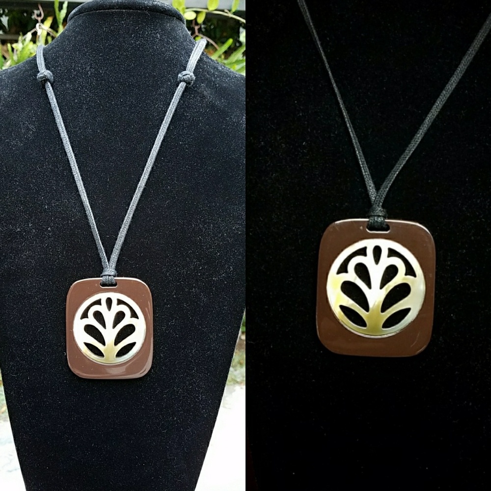 Buffalo horn lift pendant.