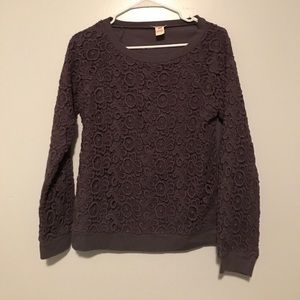 Crocheted sweatshirt
