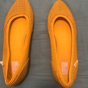Yellow pointed toe tiny wedge Vans