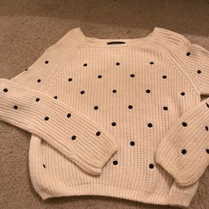 Polka dot crew neck