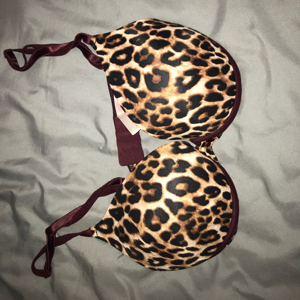 Cheetah print Victoria’s Secret Pink bra