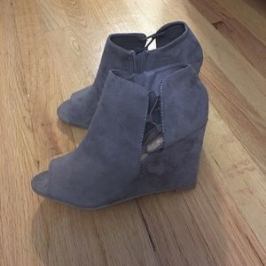 New Taupe Suede Open Toe Wedge Booties, Sz 8