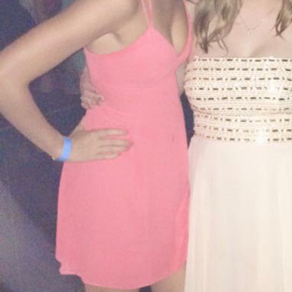 Dress - Picture 4 of 5