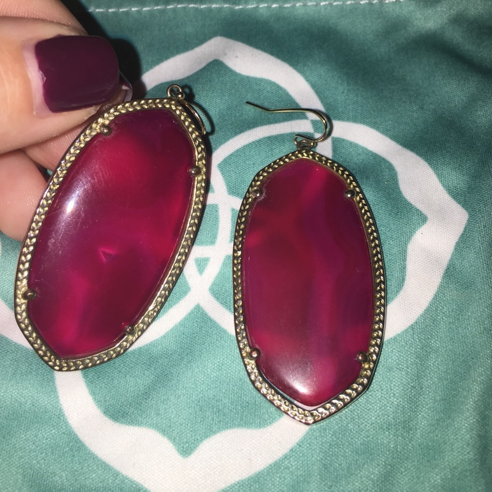 Kendra Scott Danielle Earrings in Maroon