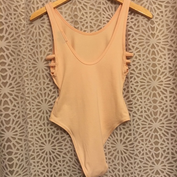 Topshop Light Pink Side Cut Out Bodysuit - Picture 3 of 8