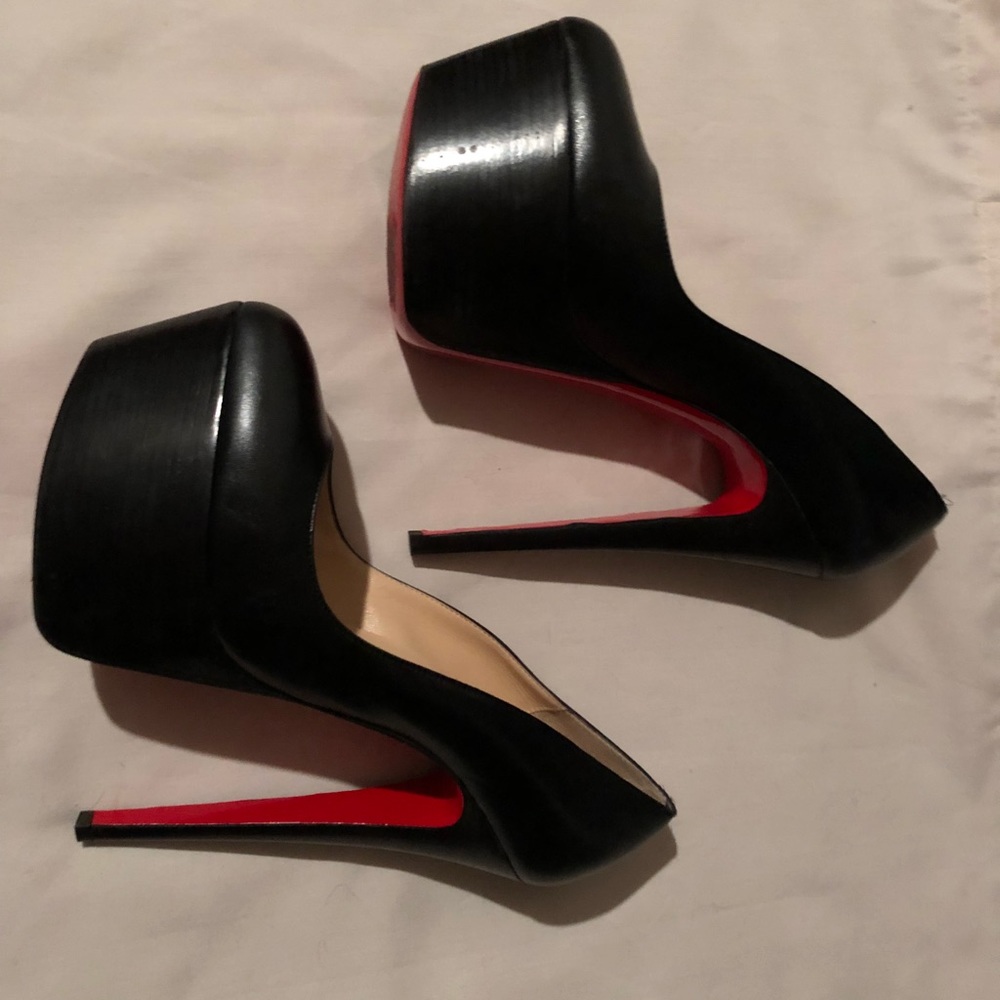 Christian Louboutin Victoria 160 Black Heels - Picture 1 of 8