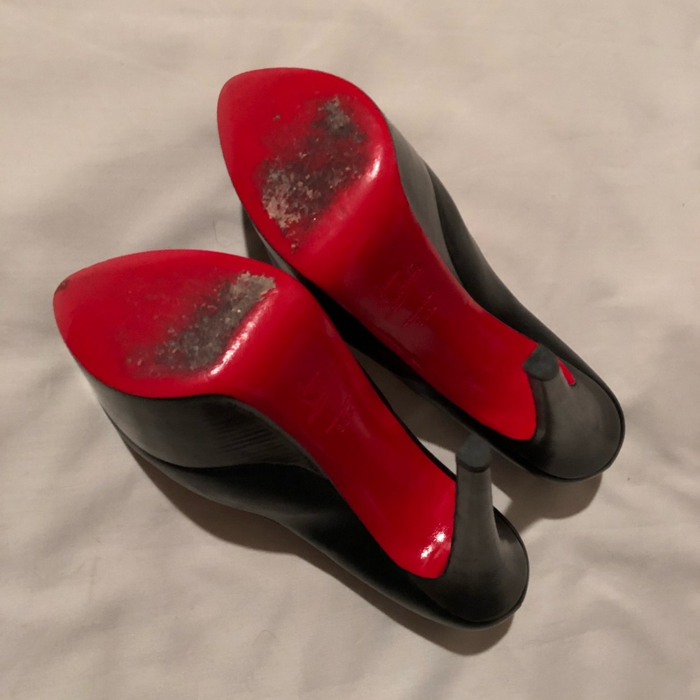Christian Louboutin Victoria 160 Black Heels - Picture 2 of 8