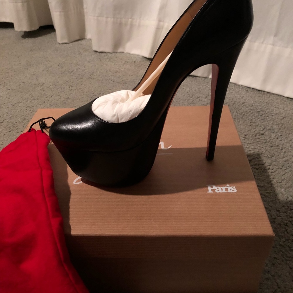 Christian Louboutin Victoria 160 Black Heels - Picture 8 of 8