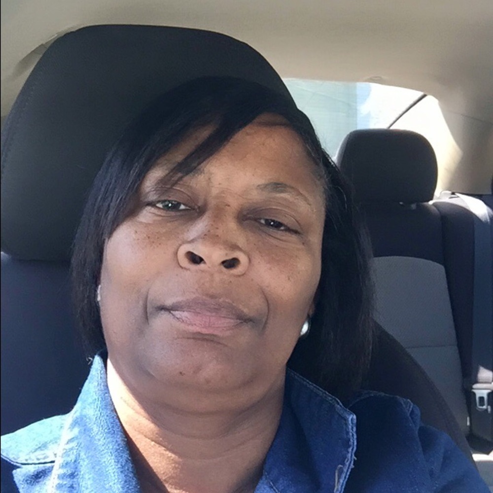 Meet your Posher, Angela