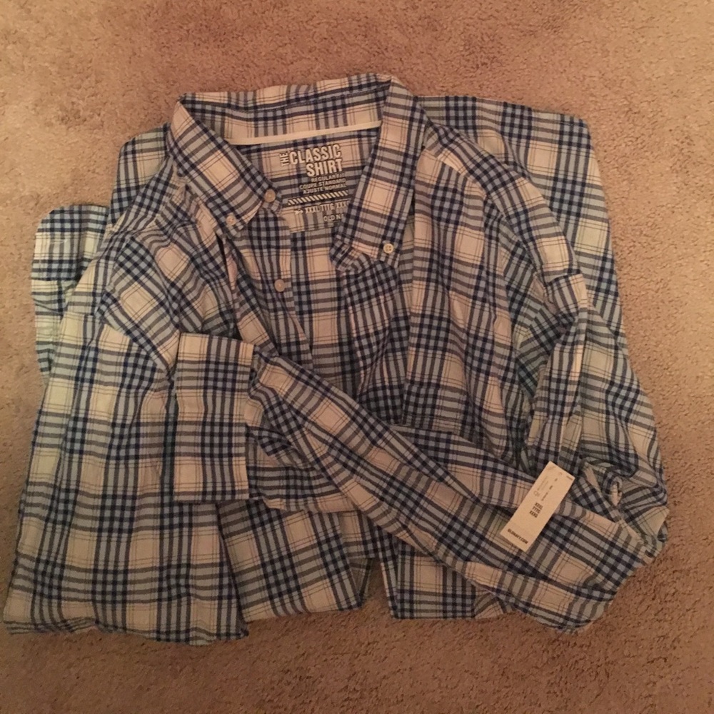 NWT blue striped Old Navy button down