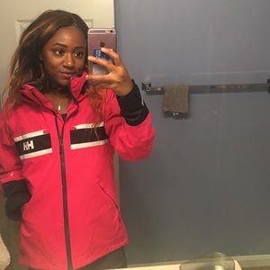 pink helly hansen jacket 🌸