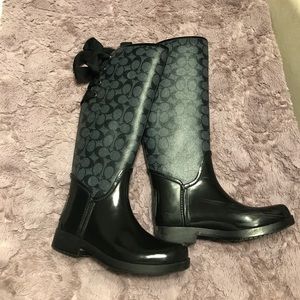 Coach snow boots