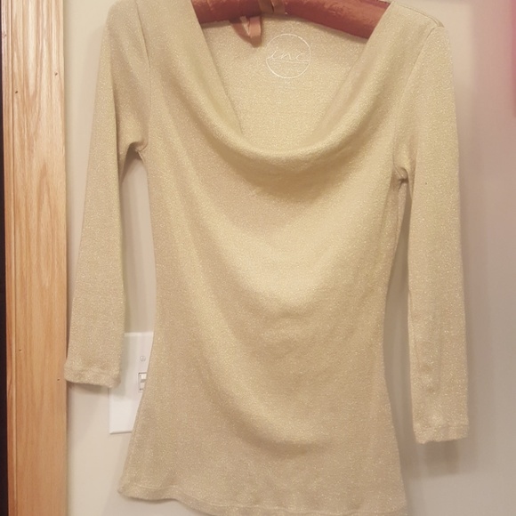 Gold Top - Picture 3 of 6