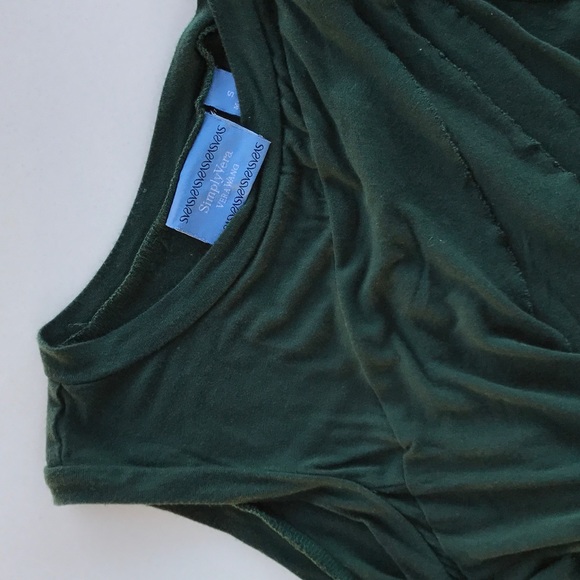 Simply Vera Wang Green layered top - Picture 6 of 6