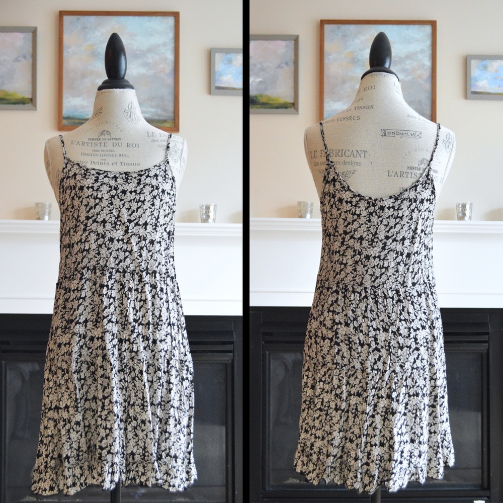 Sleeveless Floral Tiered Shift Dress