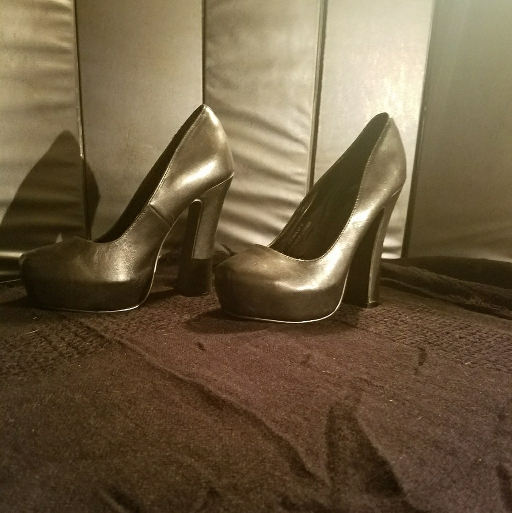 N.Y.L.A. Black Heels