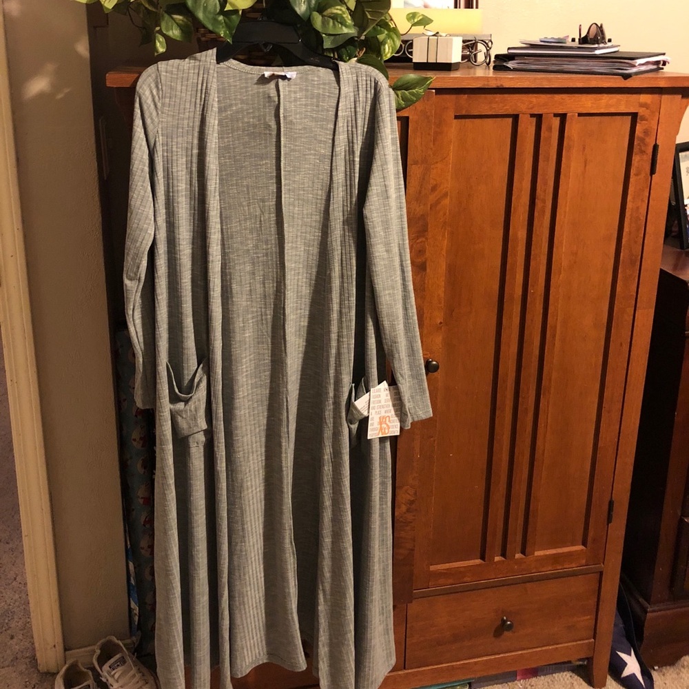 XS Lularoe Sarah cardigan long and lightweight