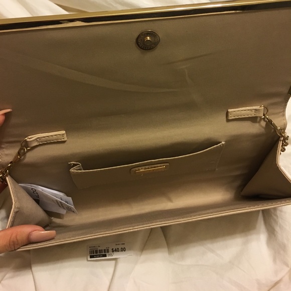 Also clutch - Picture 2 of 4