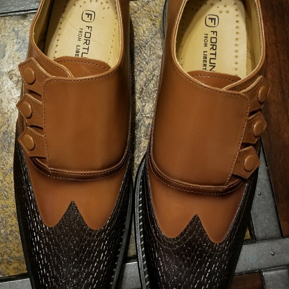 Dress shoes