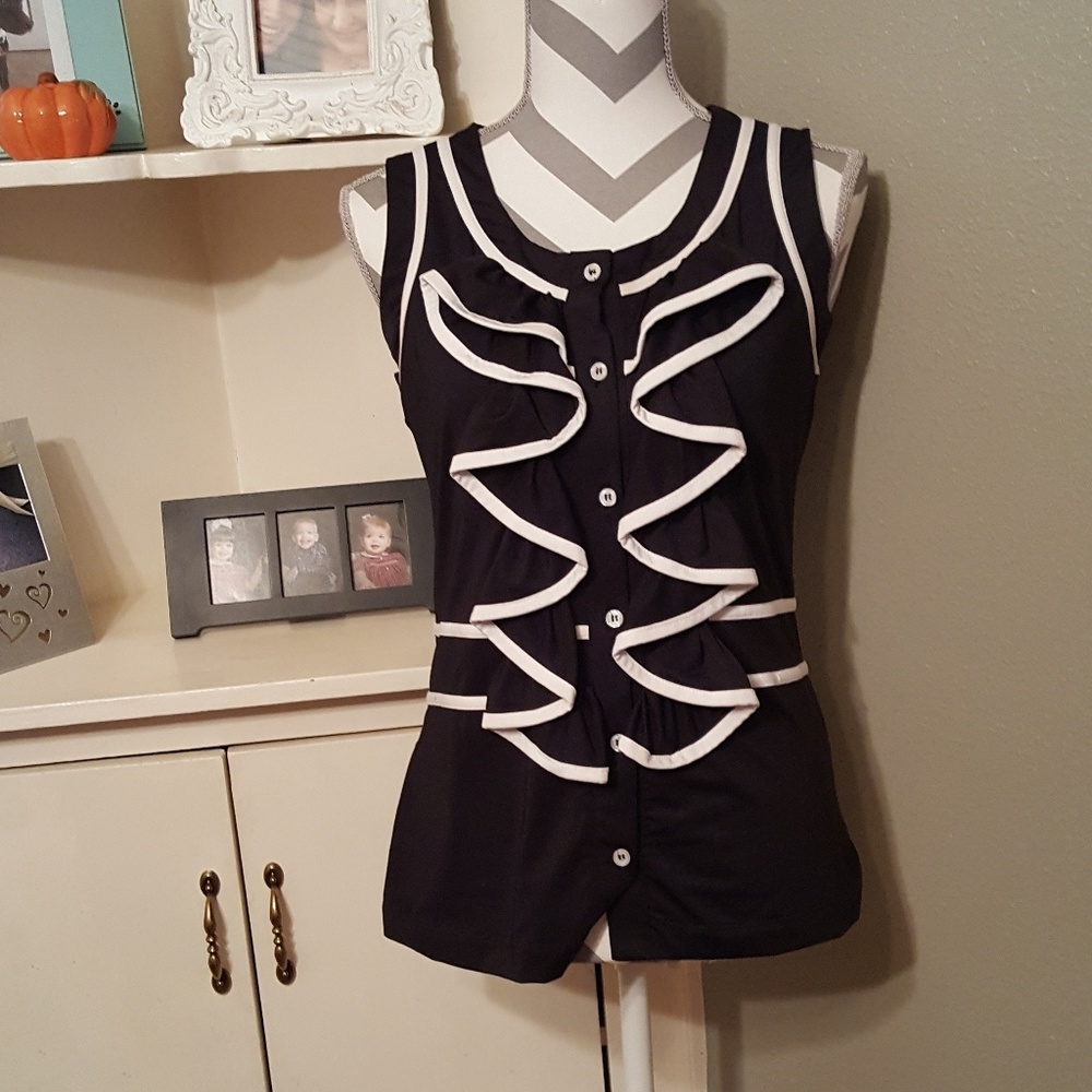Sleeveless Blouse