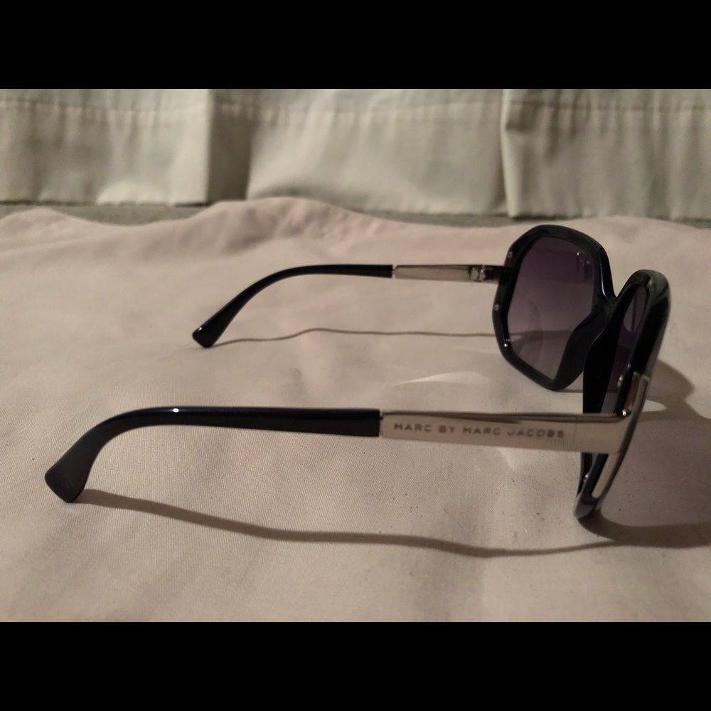Marc Jacobs Purple Sunglasses - Picture 3 of 4