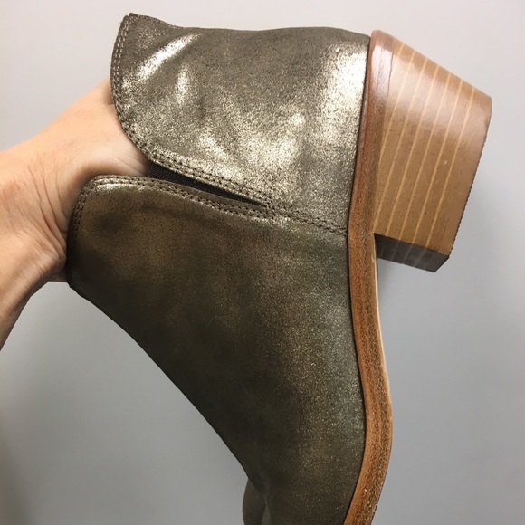 garnet hill born boots