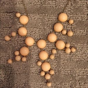 Light orange/pink necklace (gold)