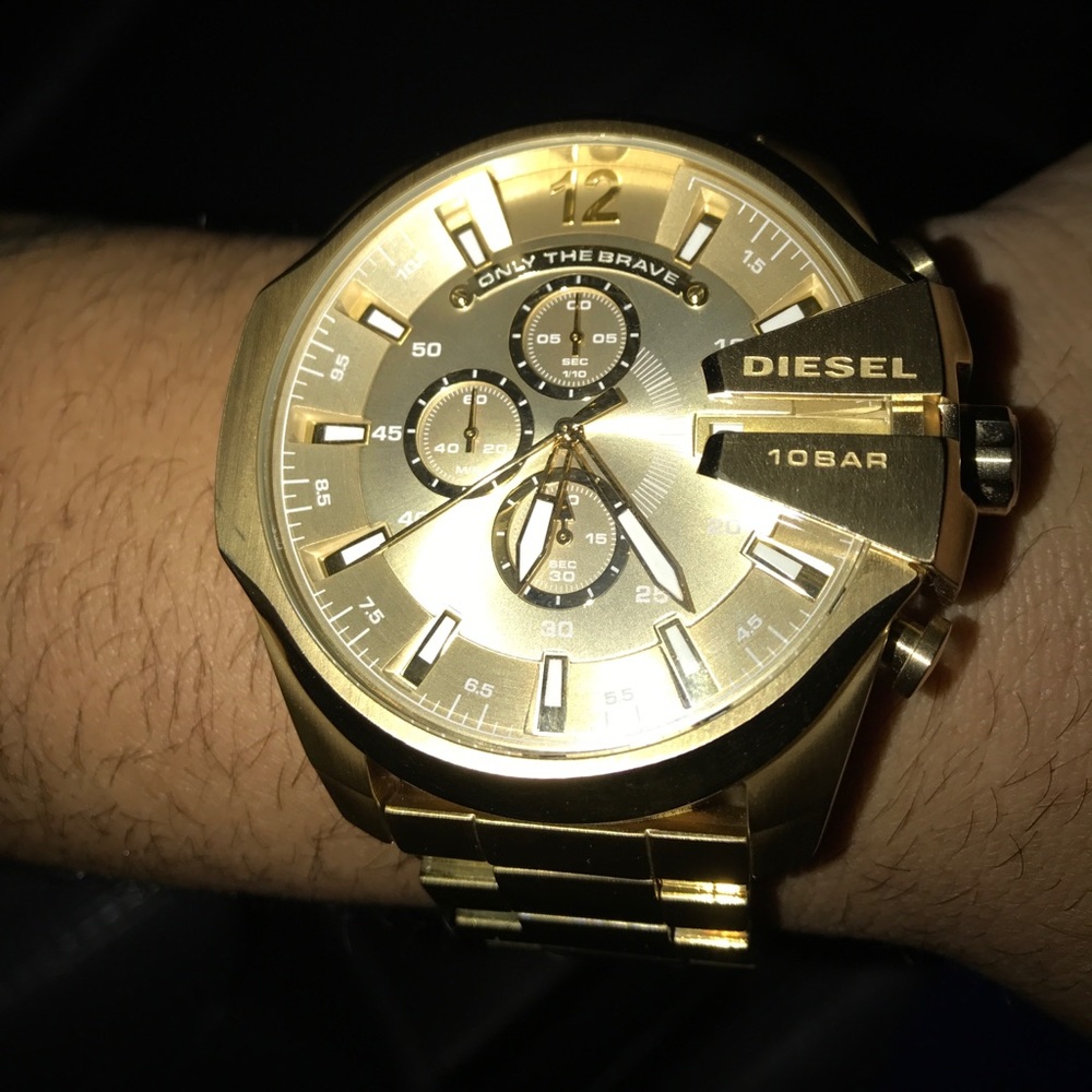 I'm sending a diesel watch
