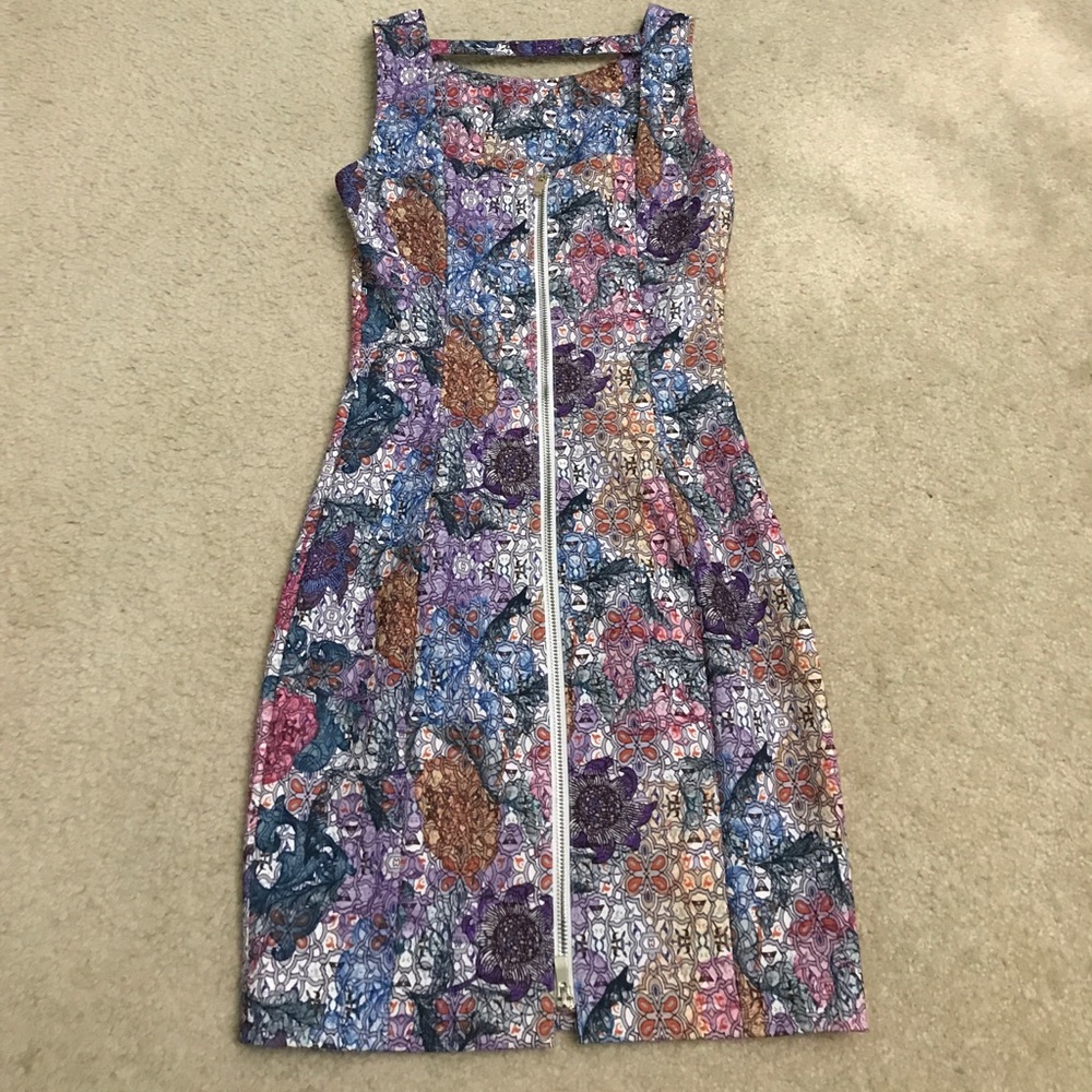 Dress - Picture 2 of 3