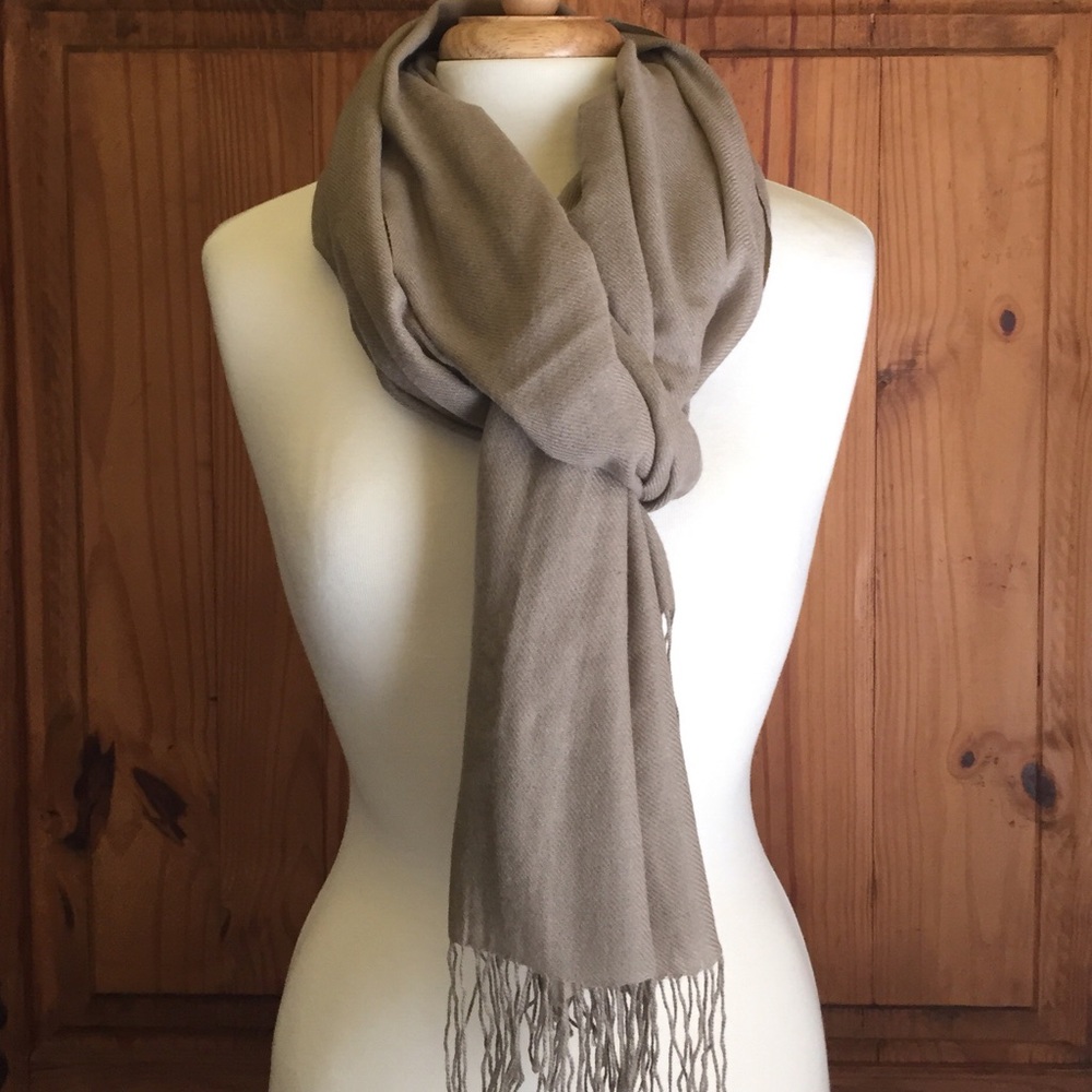 Nordstrom Brand 100% Cashmere Scarf