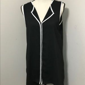 Versions High-Low Sleeveless Top