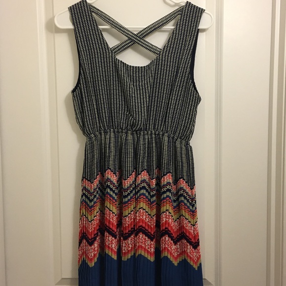 Charming Charlie dress. Size M - Picture 2 of 8