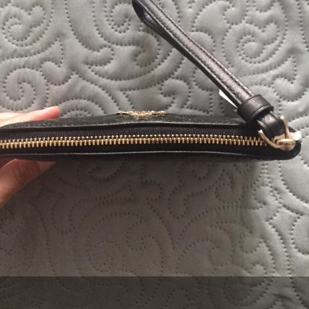 Coach wristlet - Picture 4 of 5