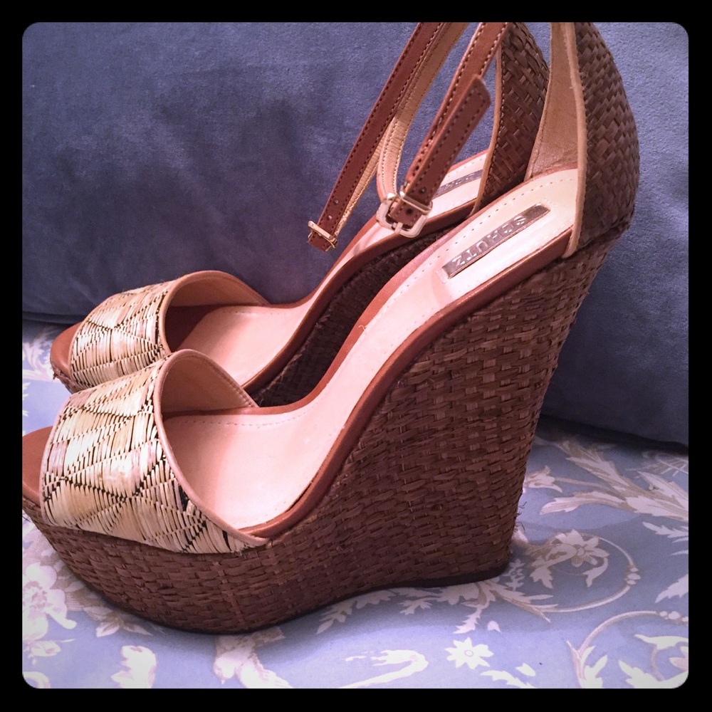 Schultz high wedge/platform ankle strap shoe