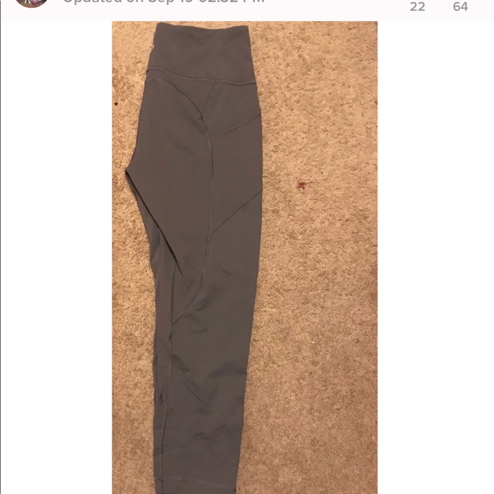 Lululemon size 10