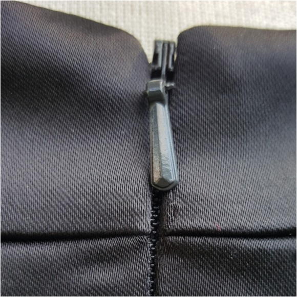 Cache Sheath Dress - Picture 6 of 6