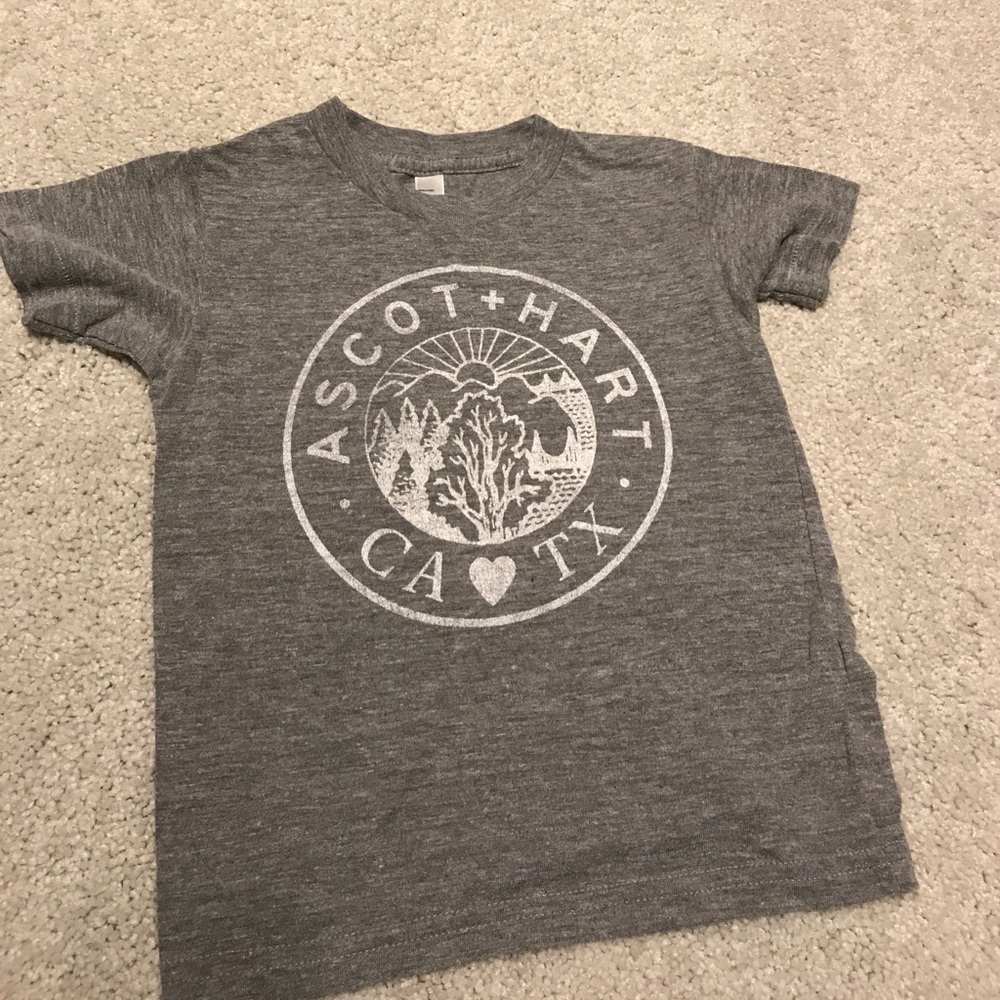 Kids Sz4 tee