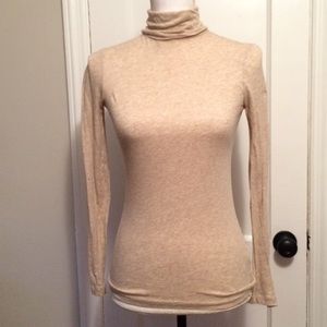 EUC J.CREW TISSUE TURTLENECK T-SHIRT